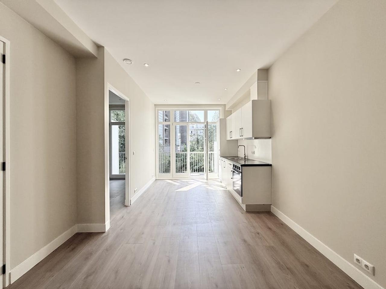 Drieslaapkamerappartement met balkon - Afbeelding 1