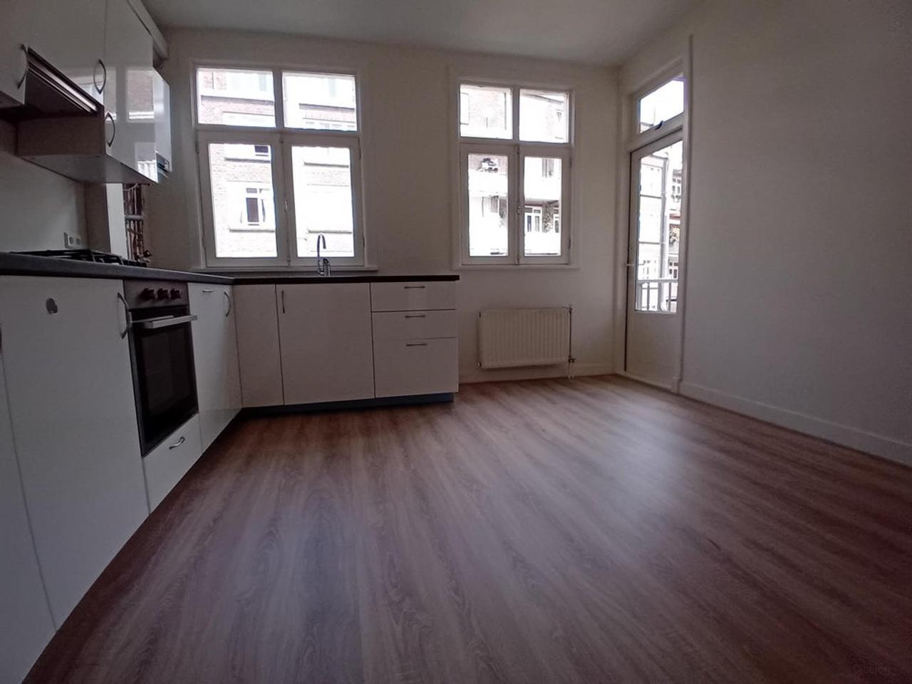 3-slaapkamerappartement aan plantsoen - Afbeelding 4