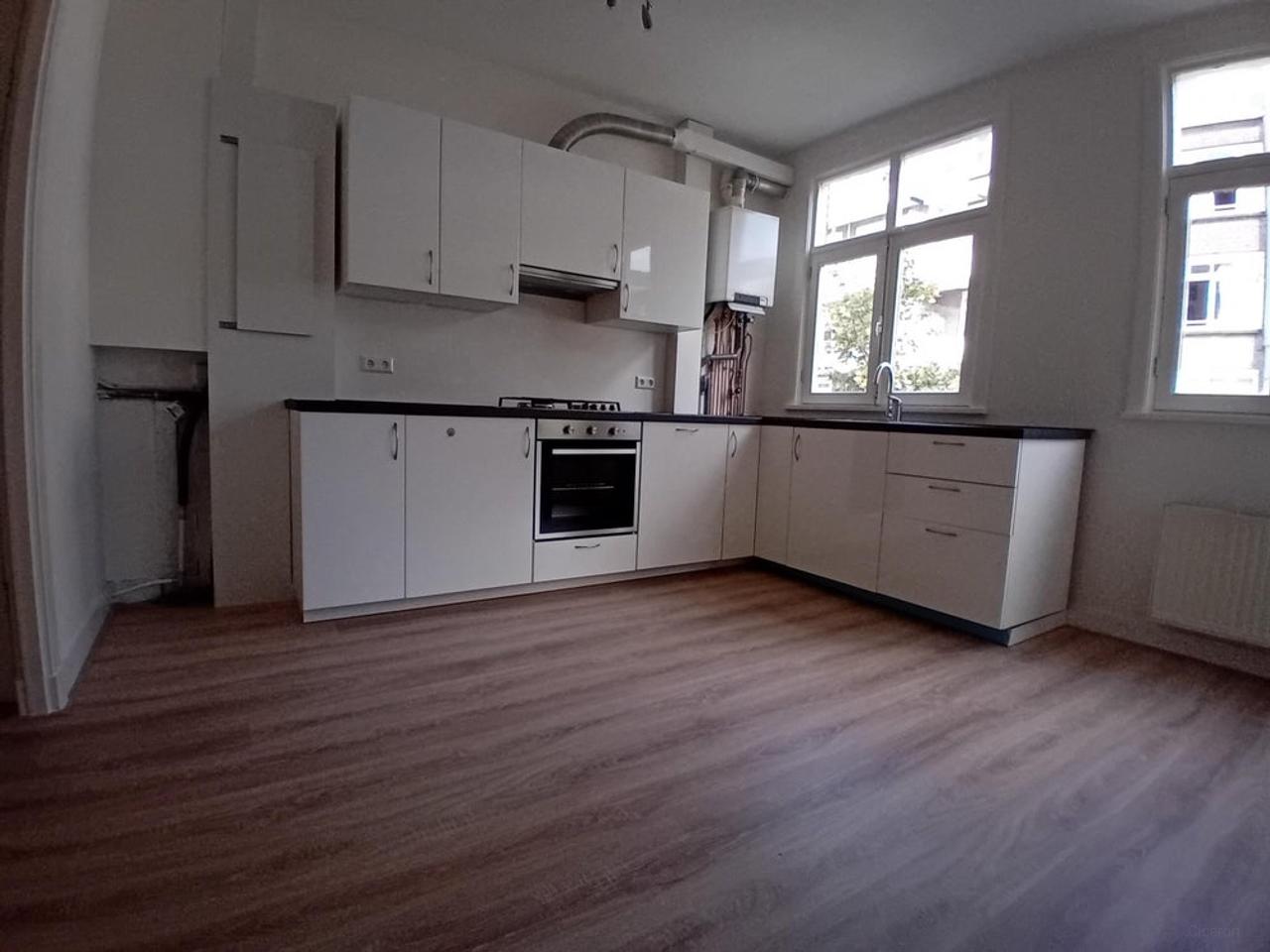 3-slaapkamerappartement aan plantsoen - Afbeelding 5