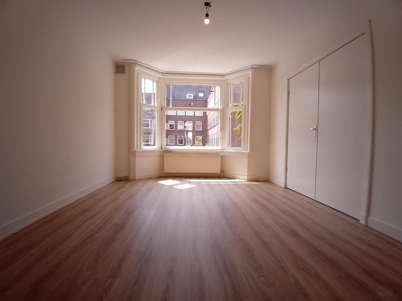 3-slaapkamerappartement aan plantsoen - Afbeelding 8