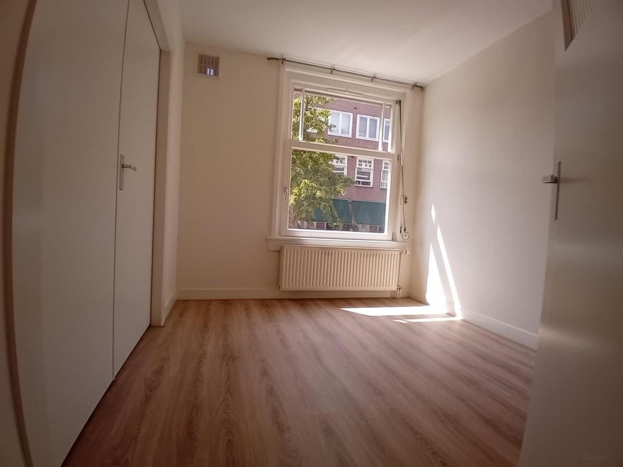 3-slaapkamerappartement aan plantsoen - Afbeelding 10