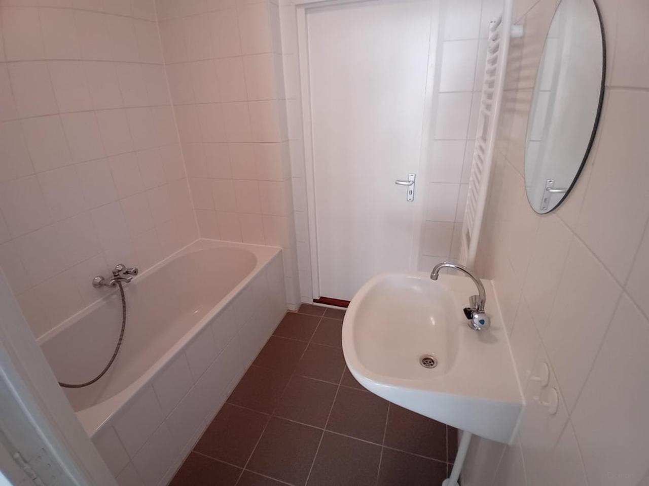3-slaapkamerappartement aan plantsoen - Afbeelding 15