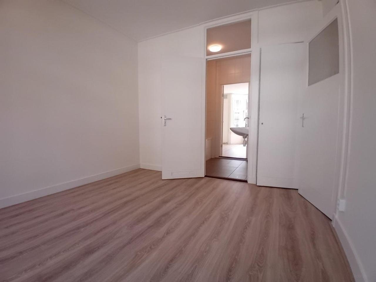 3-slaapkamerappartement aan plantsoen - Afbeelding 18