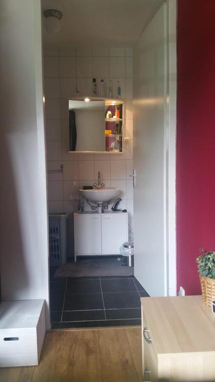 1-bedroom apartment with balcony and parking - Image 6
