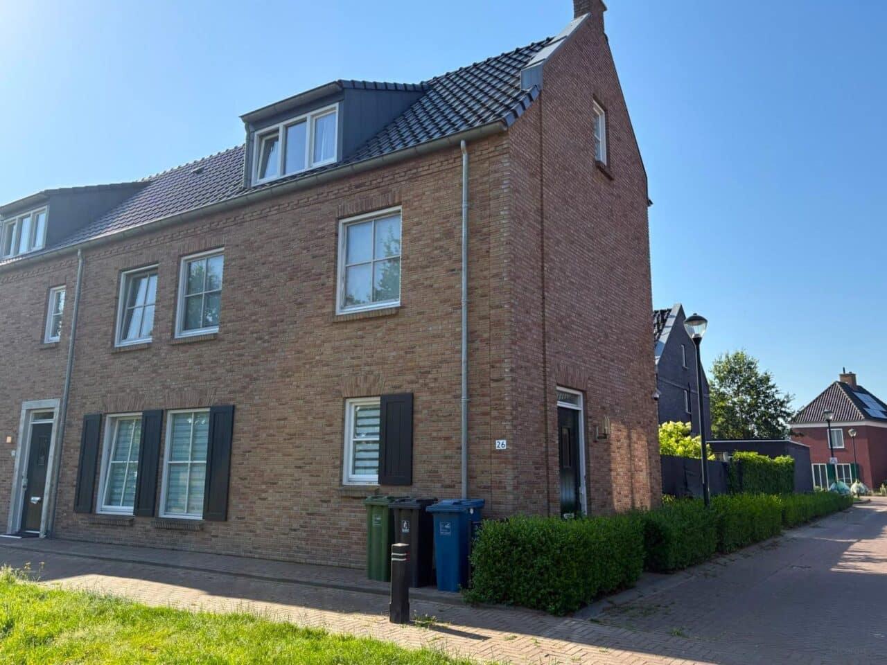 134 m² gezinswoning met tuin in Opwetten - Afbeelding 1