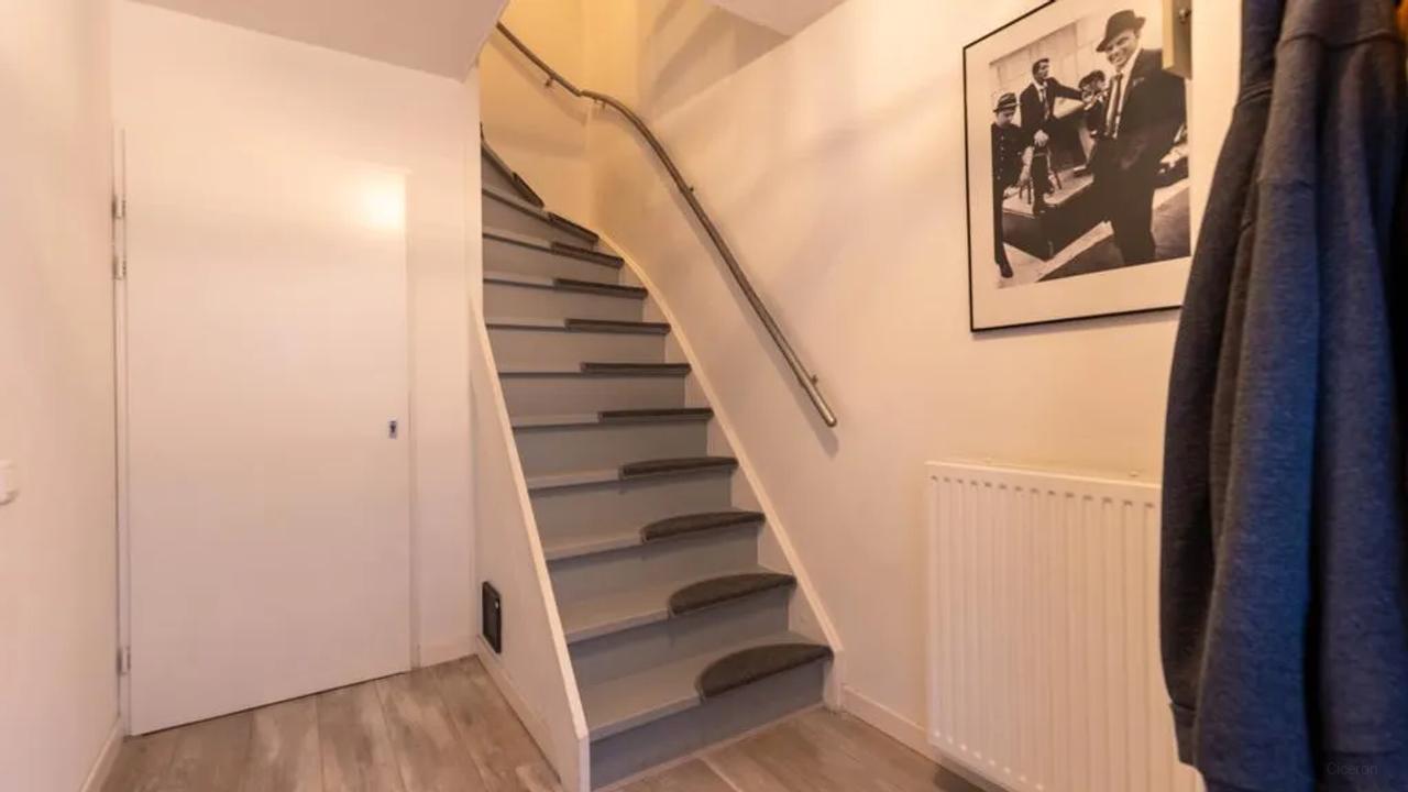 Gemeubileerd 3-kamerappartement met terras - Afbeelding 2