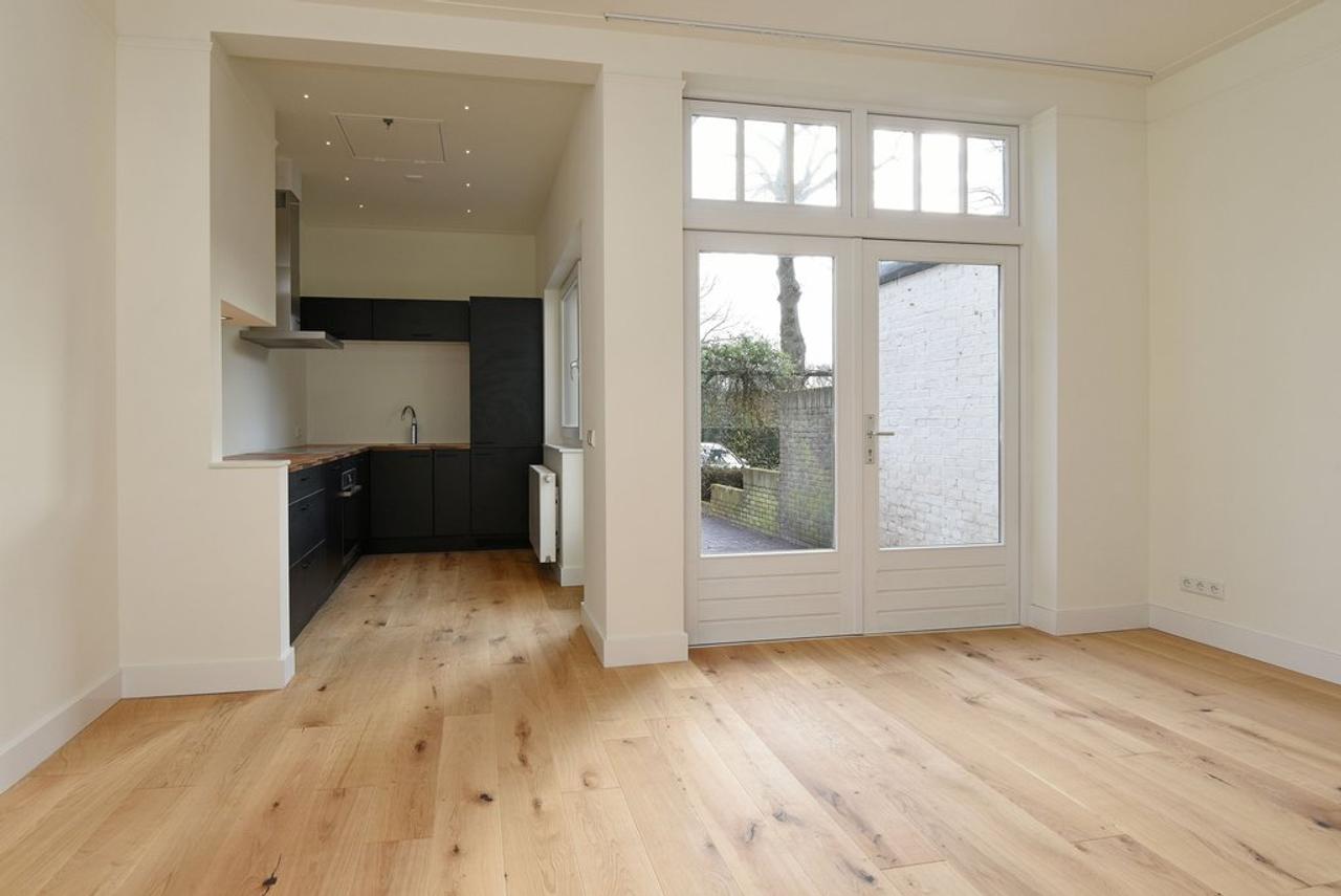 1930s Rental Home on the Vestingwallen - Image 3