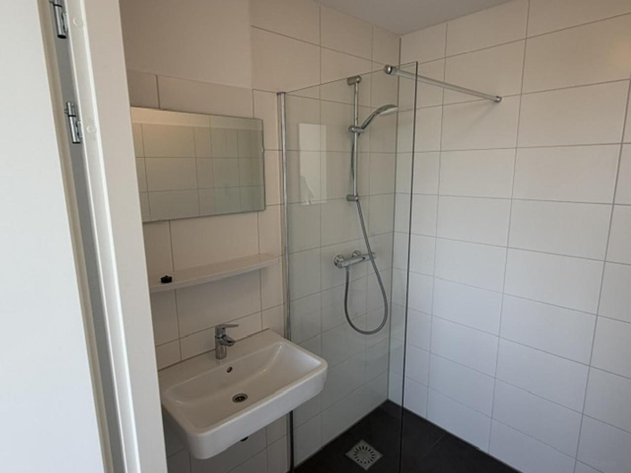 2-kamerappartement met balkon en parkeerplek - Afbeelding 8