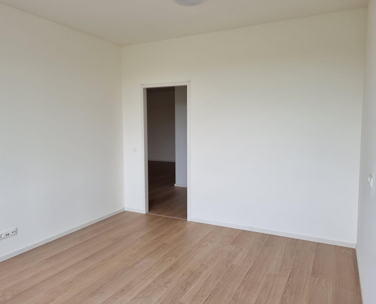 Studio on 2nd Floor in Lelycentre - Image 5