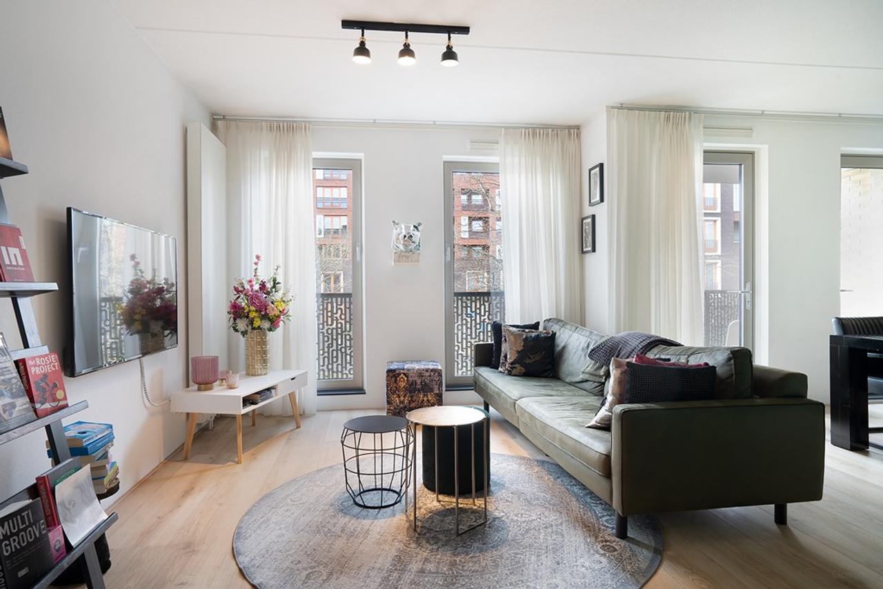 Tijdelijk 3-kamerappartement met parkeerplek - Afbeelding 1