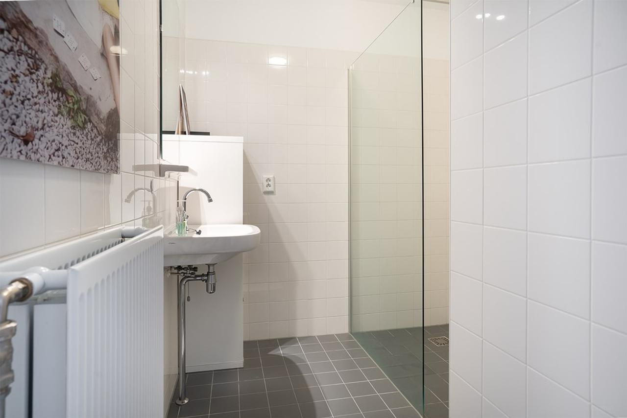 Tijdelijk 3-kamerappartement met parkeerplek - Afbeelding 14