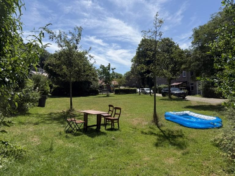 Renovated Terraced House with 3 Bedrooms - Image 3