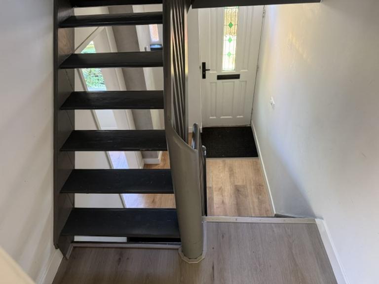 Renovated Terraced House with 3 Bedrooms - Image 10