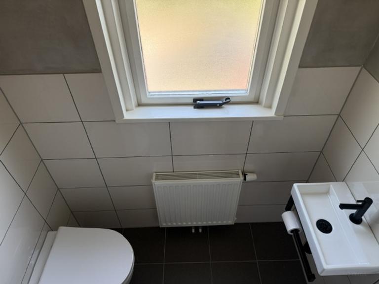 Renovated Terraced House with 3 Bedrooms - Image 15