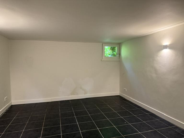 Renovated Terraced House with 3 Bedrooms - Image 22