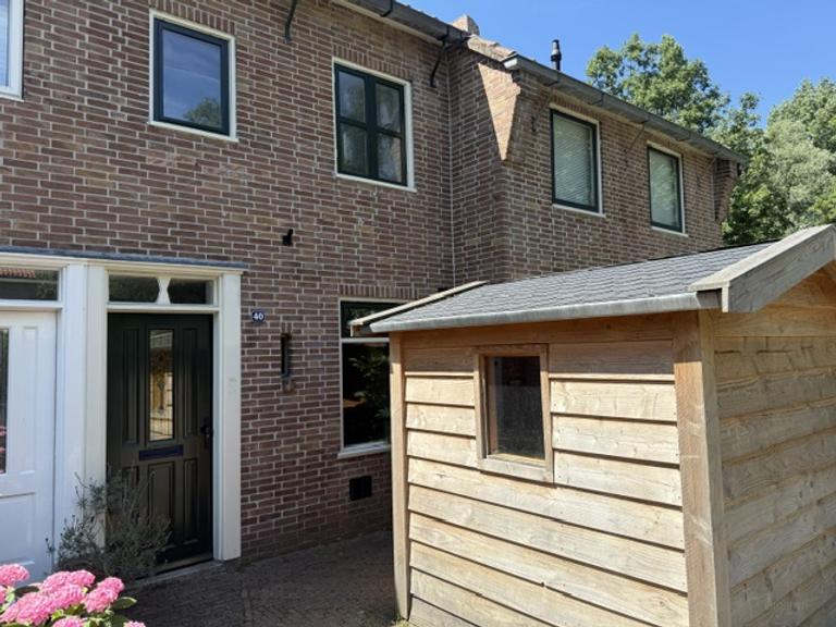 Renovated Terraced House with 3 Bedrooms - Image 23