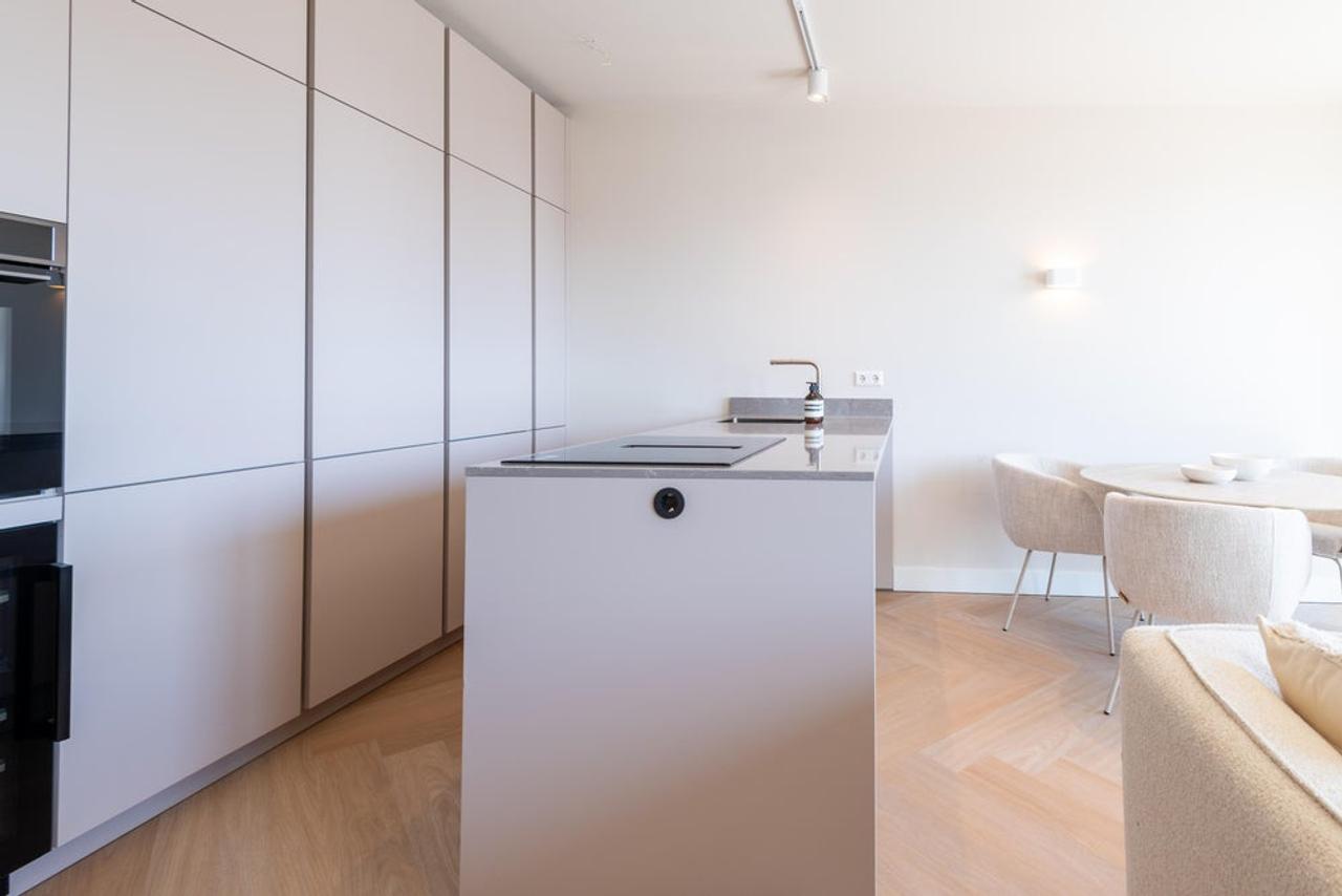 Gemeubileerd 3-kamerappartement op 17 hoog - Afbeelding 5