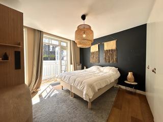 Three-Bedroom Apartment with Balcony in City Centre - Image 16