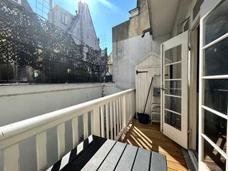 Three-Bedroom Apartment with Balcony in City Centre - Image 20