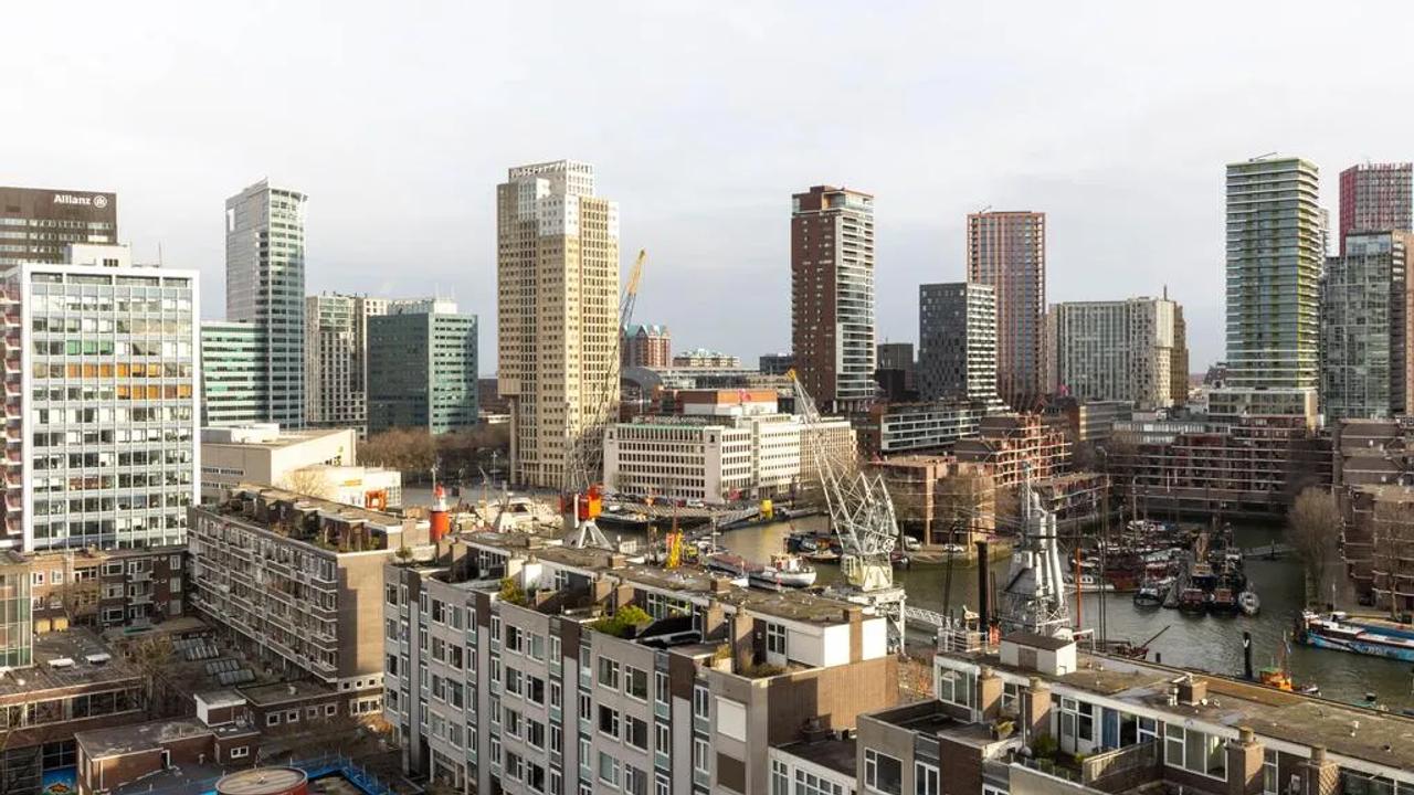 13th Floor Apartment with Balcony in Cooltower - Image 1
