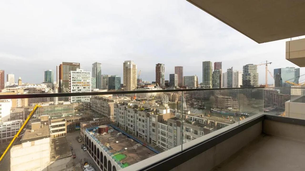 13th Floor Apartment with Balcony in Cooltower - Image 18