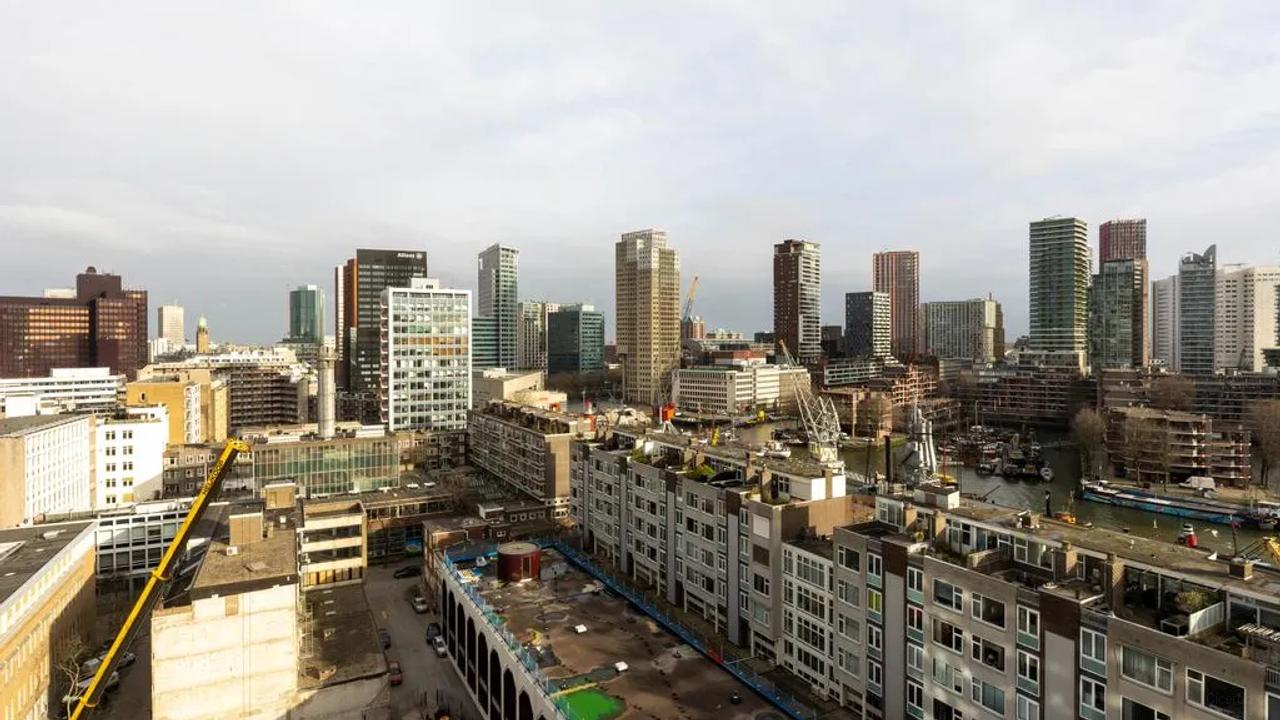 13th Floor Apartment with Balcony in Cooltower - Image 19