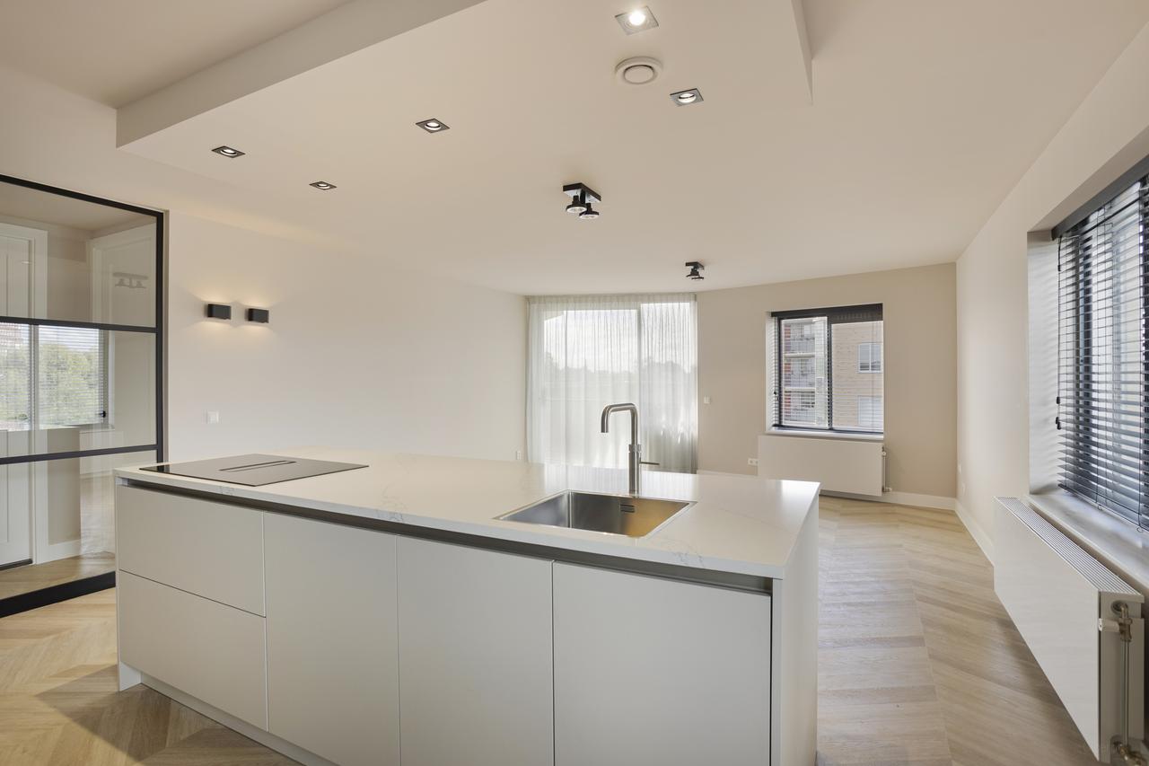 95 m2 appartement met terras in de Jordaan - Afbeelding 6