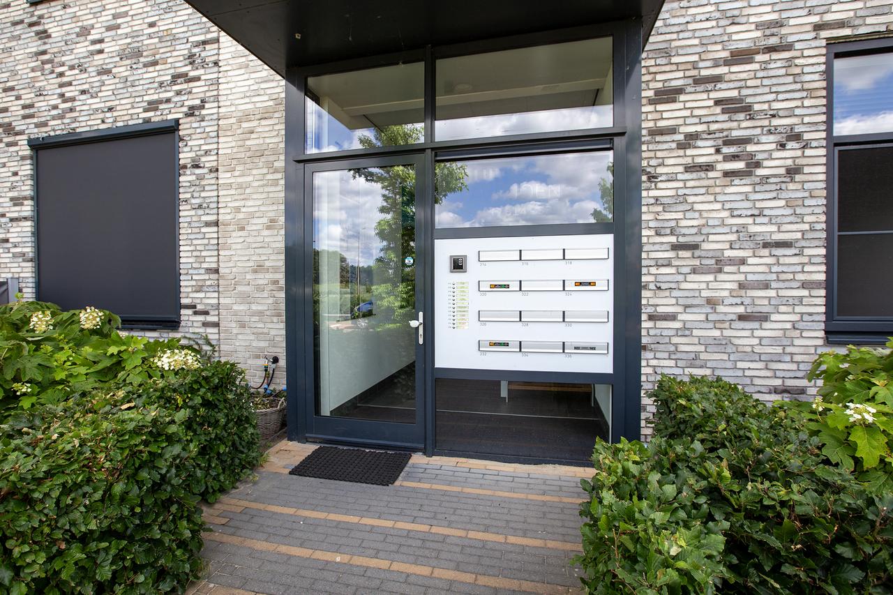 Licht 3-kamerappartement met balkon - Afbeelding 3