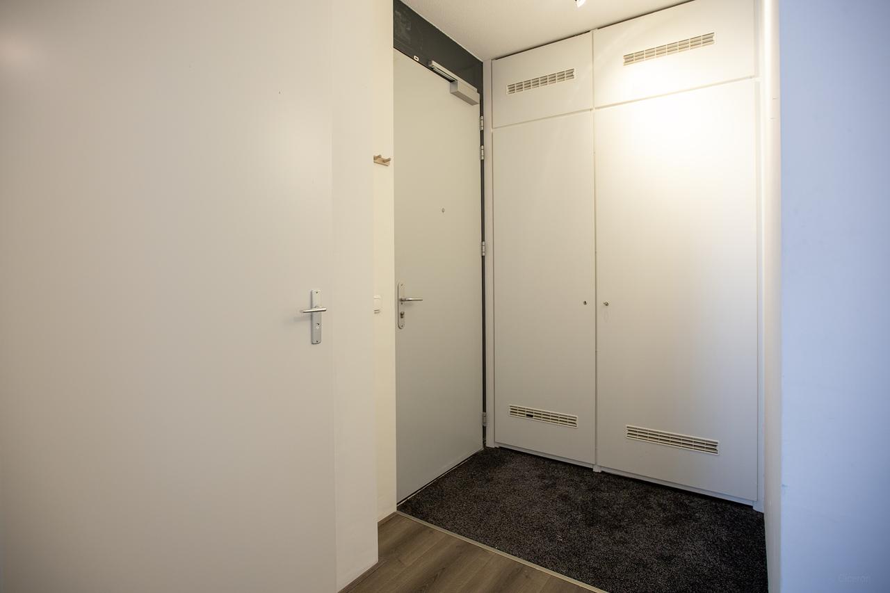 Licht 3-kamerappartement met balkon - Afbeelding 7
