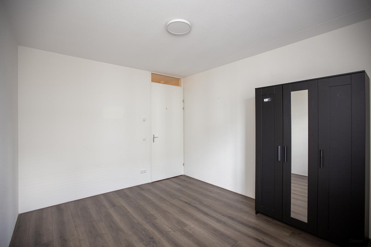 Licht 3-kamerappartement met balkon - Afbeelding 10