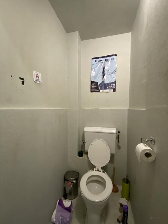 Kamer van 20 m2 met wastafel in Grunobuurt - Afbeelding 8