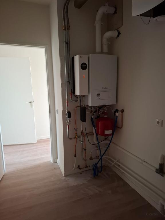 Top Apartment with Akerk Views - Image 10
