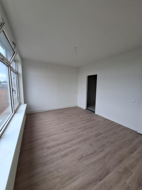 Top Apartment with Akerk Views - Image 12