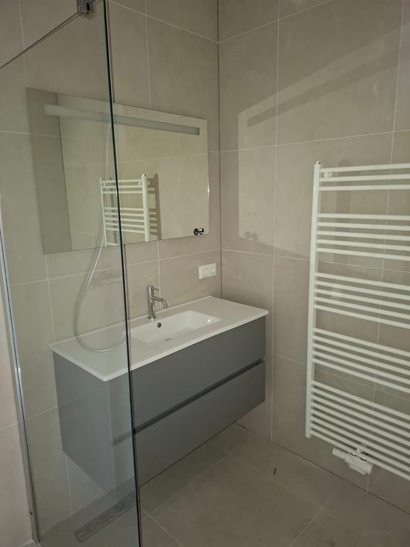 Top Apartment with Akerk Views - Image 14