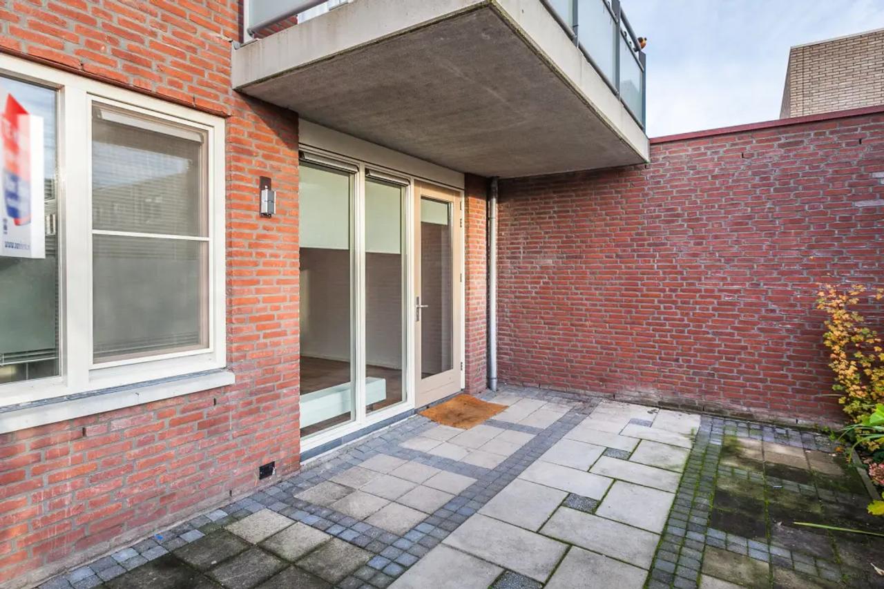 3-kamer appartement met tuin in Moordrecht - Afbeelding 2