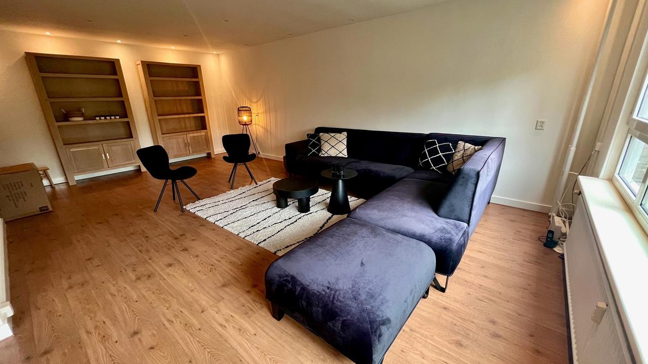Gemeubileerd 3-kamerappartement met balkon - Afbeelding 3