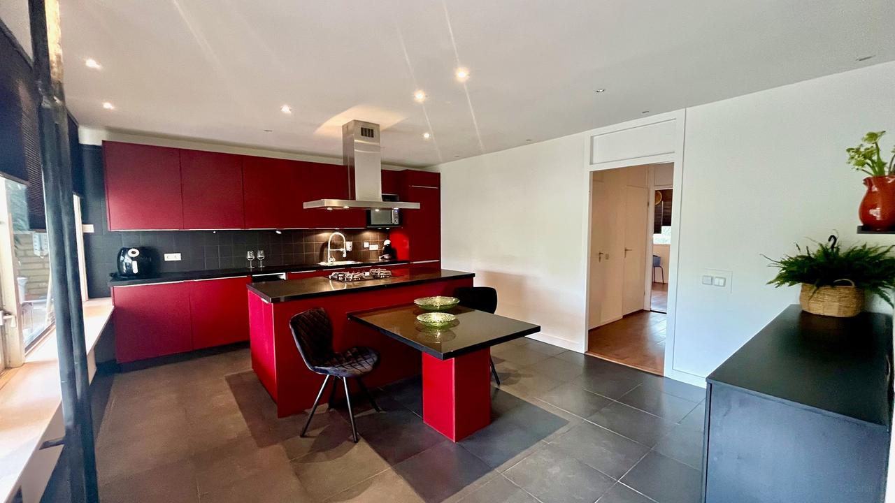 Gemeubileerd 3-kamerappartement met balkon - Afbeelding 8