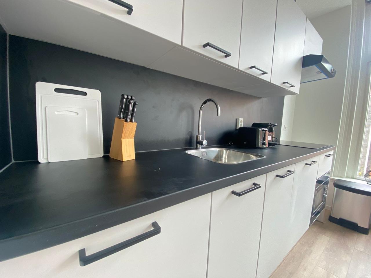 Studio with Dishwasher in the Heart of Groningen - Image 4