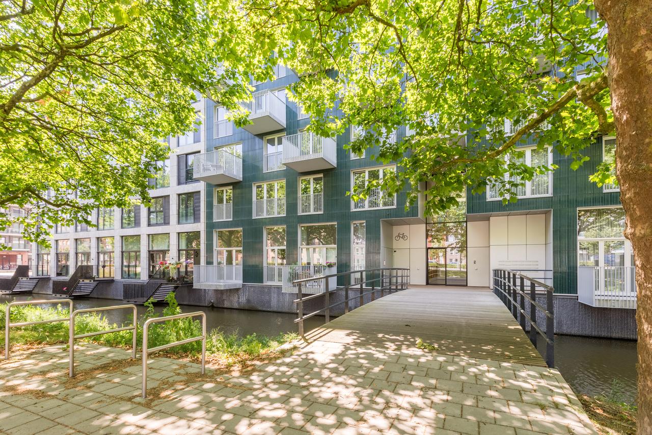 New 132 m² Apartment in Hyde Park - Image 3