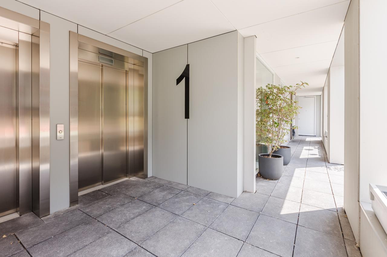 New 132 m² Apartment in Hyde Park - Image 5