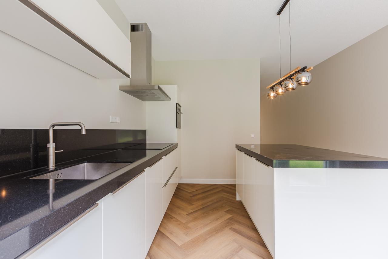 New 132 m² Apartment in Hyde Park - Image 12