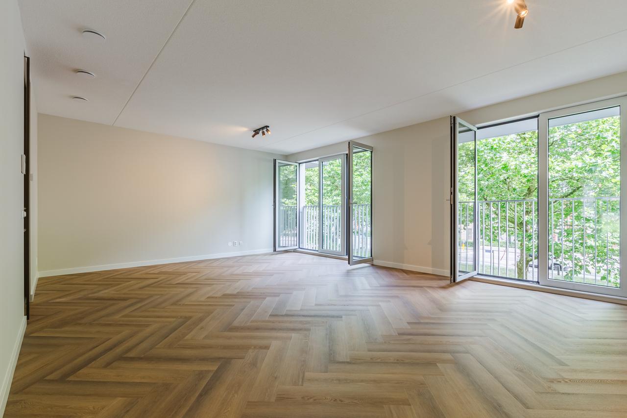 New 132 m² Apartment in Hyde Park - Image 16