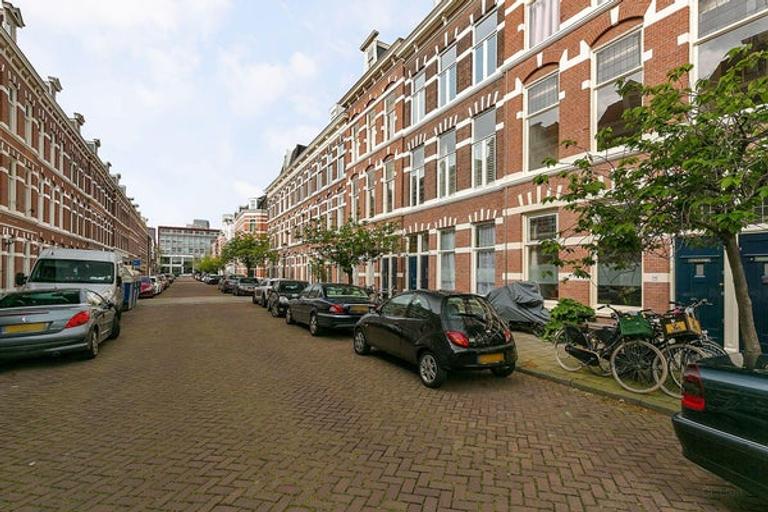 Herenhuis van 185 m² met balkon in Bezuidenhout - Afbeelding 3