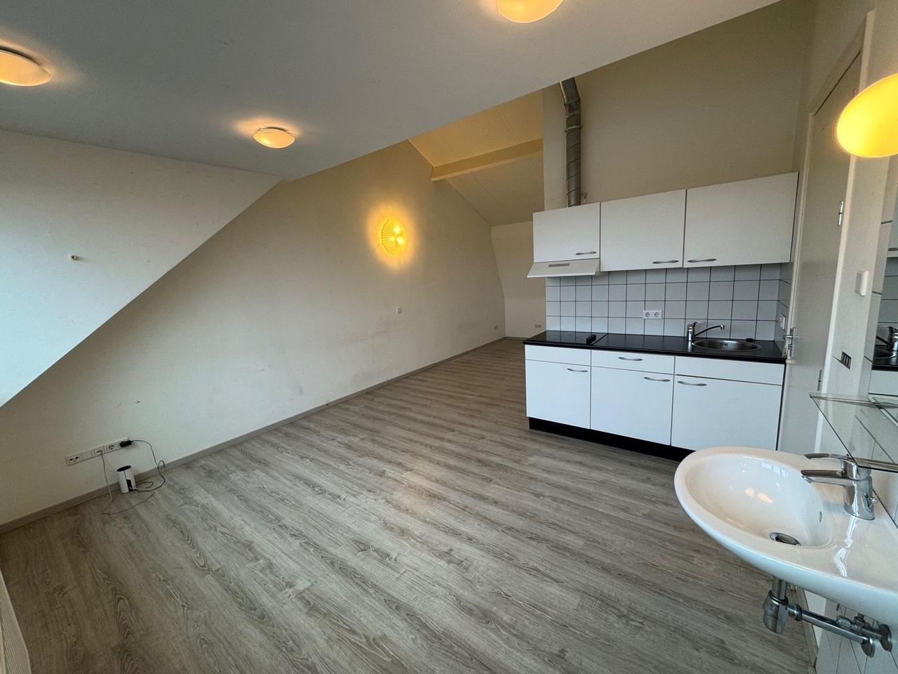 Kamer met eigen keuken in Limmel - Afbeelding 2