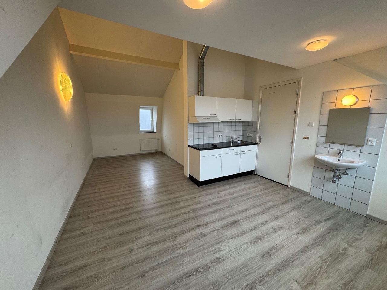 Kamer met eigen keuken in Limmel - Afbeelding 3