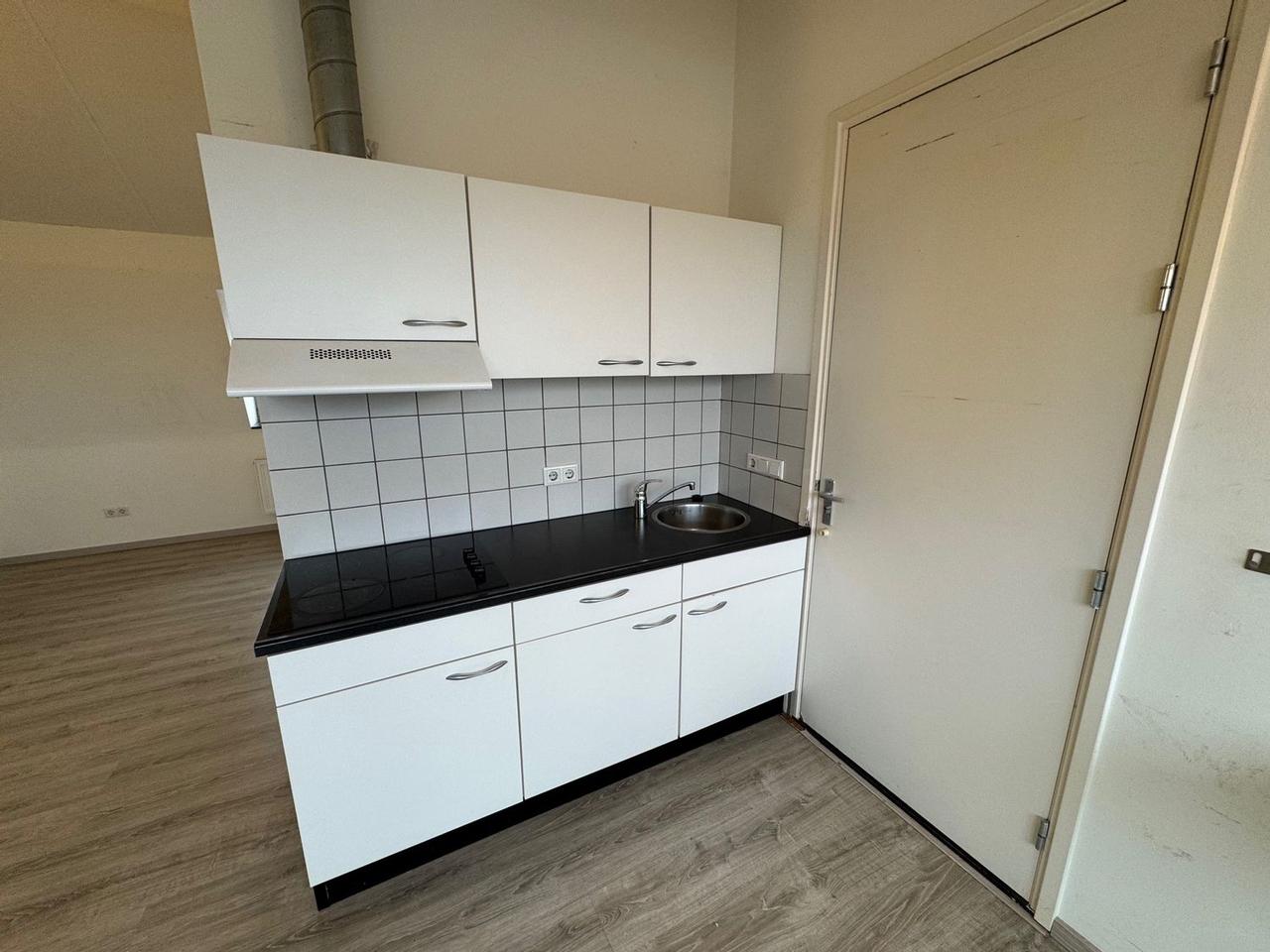 Kamer met eigen keuken in Limmel - Afbeelding 4