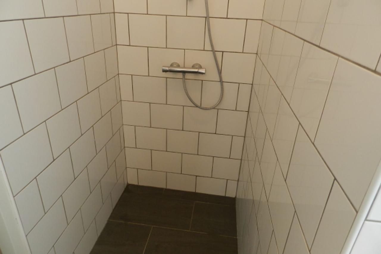 Room with private kitchen in Limmel - Image 7