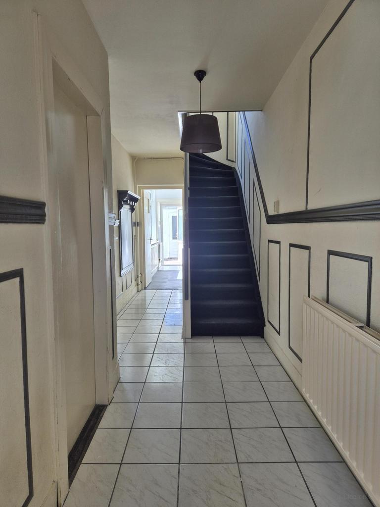 Tussenwoning met 5 slaapkamers en dakterras - Afbeelding 2