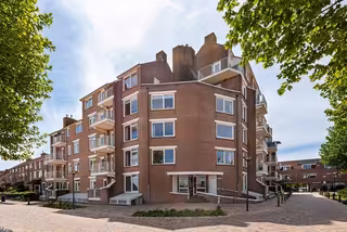 Appartement met uitzicht op strand en Gooimeer