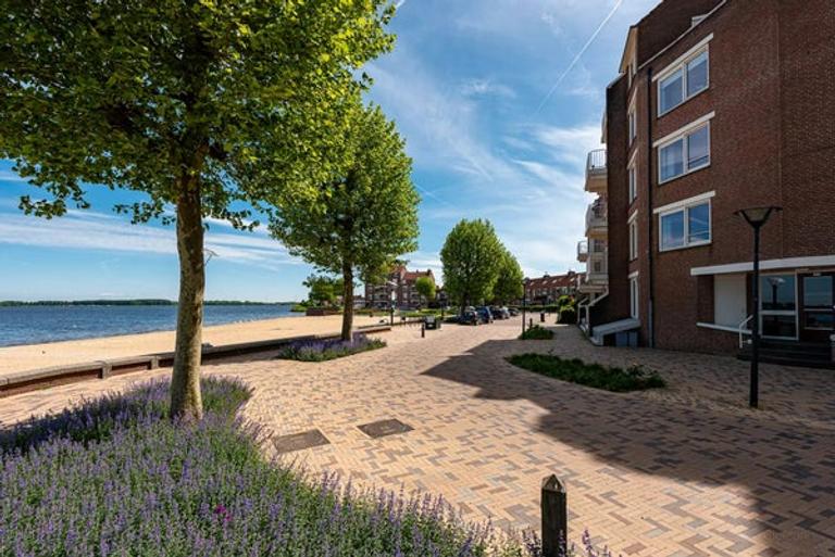 Appartement met uitzicht op strand en Gooimeer - Afbeelding 2